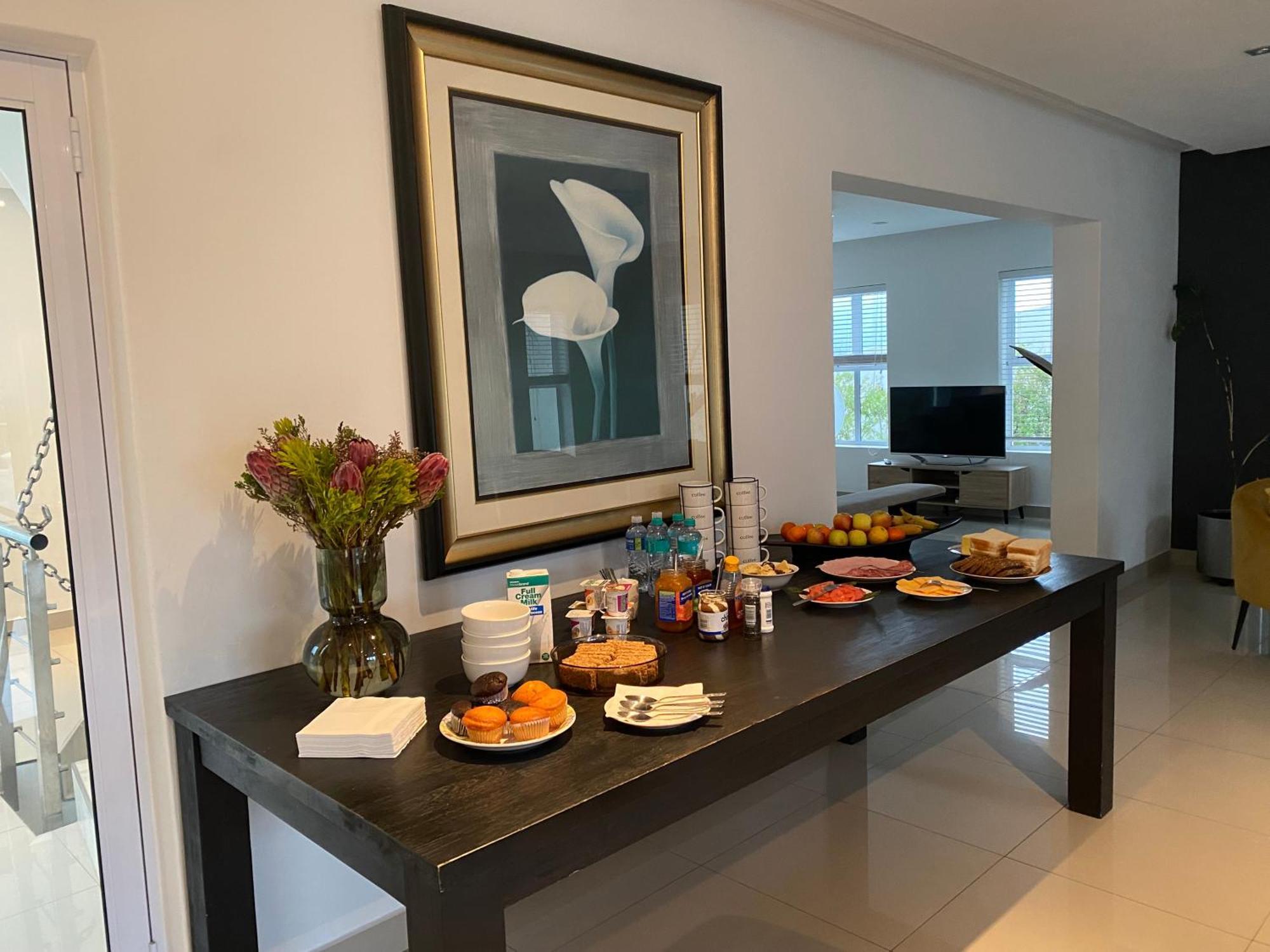 Bed And Breakfast Villa Livadia ケープタウン エクステリア 写真