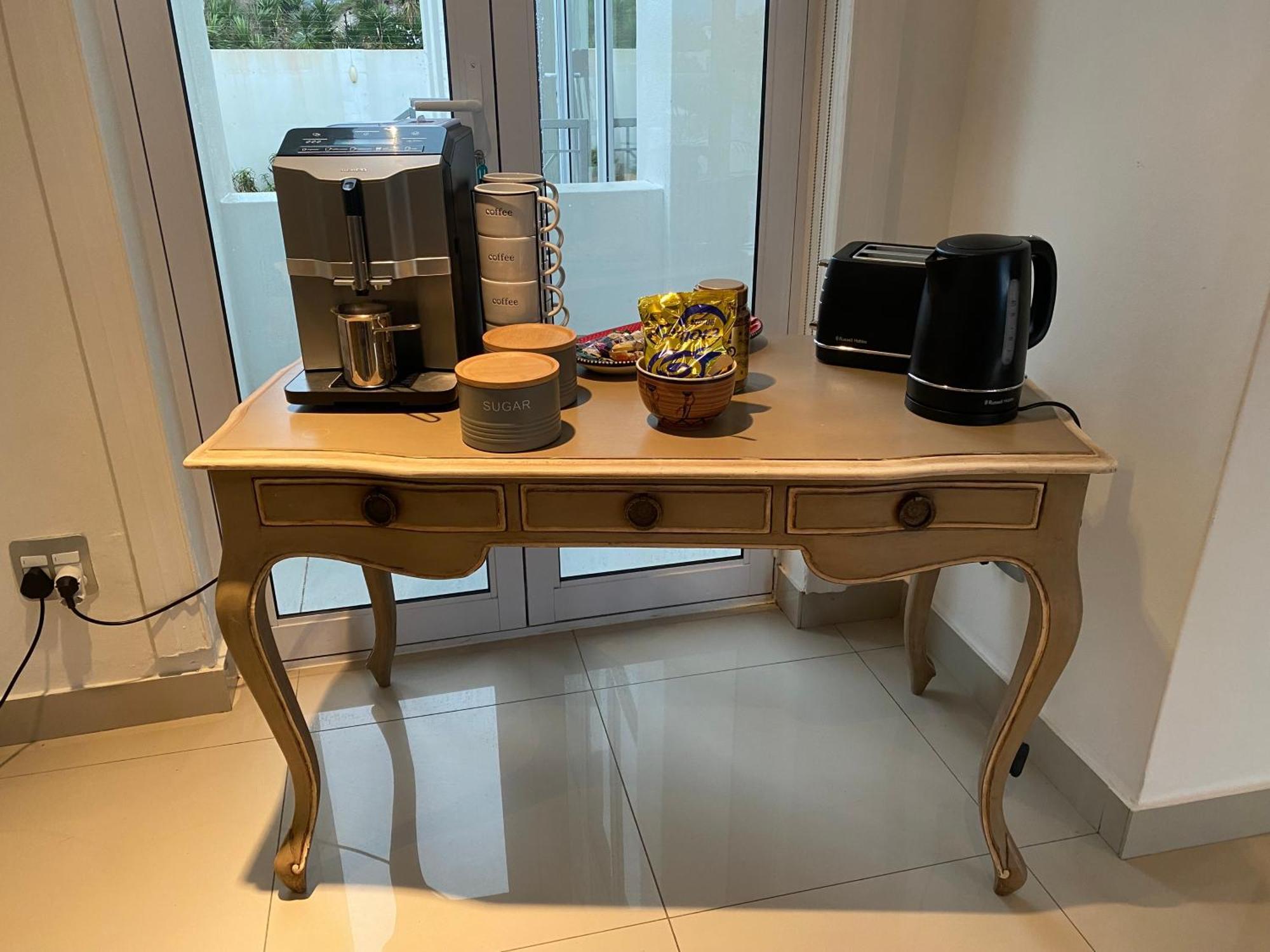 Bed And Breakfast Villa Livadia ケープタウン エクステリア 写真