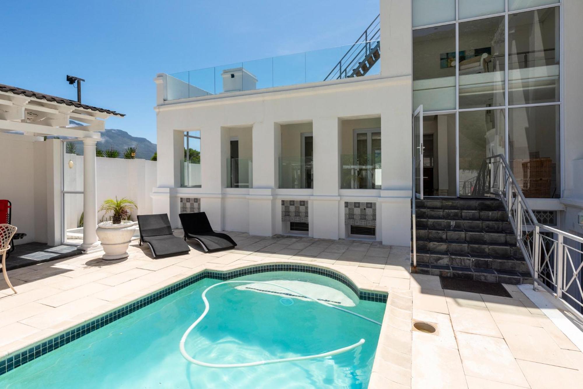 Bed And Breakfast Villa Livadia ケープタウン エクステリア 写真