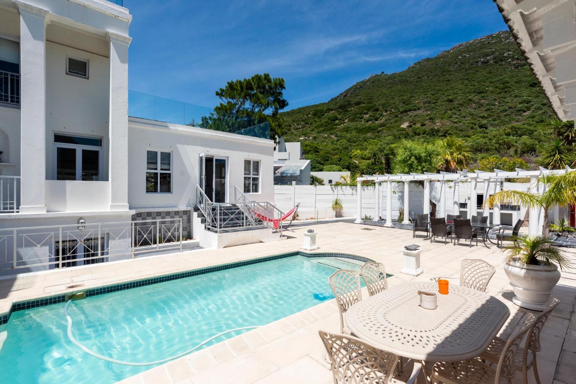 Bed And Breakfast Villa Livadia ケープタウン エクステリア 写真