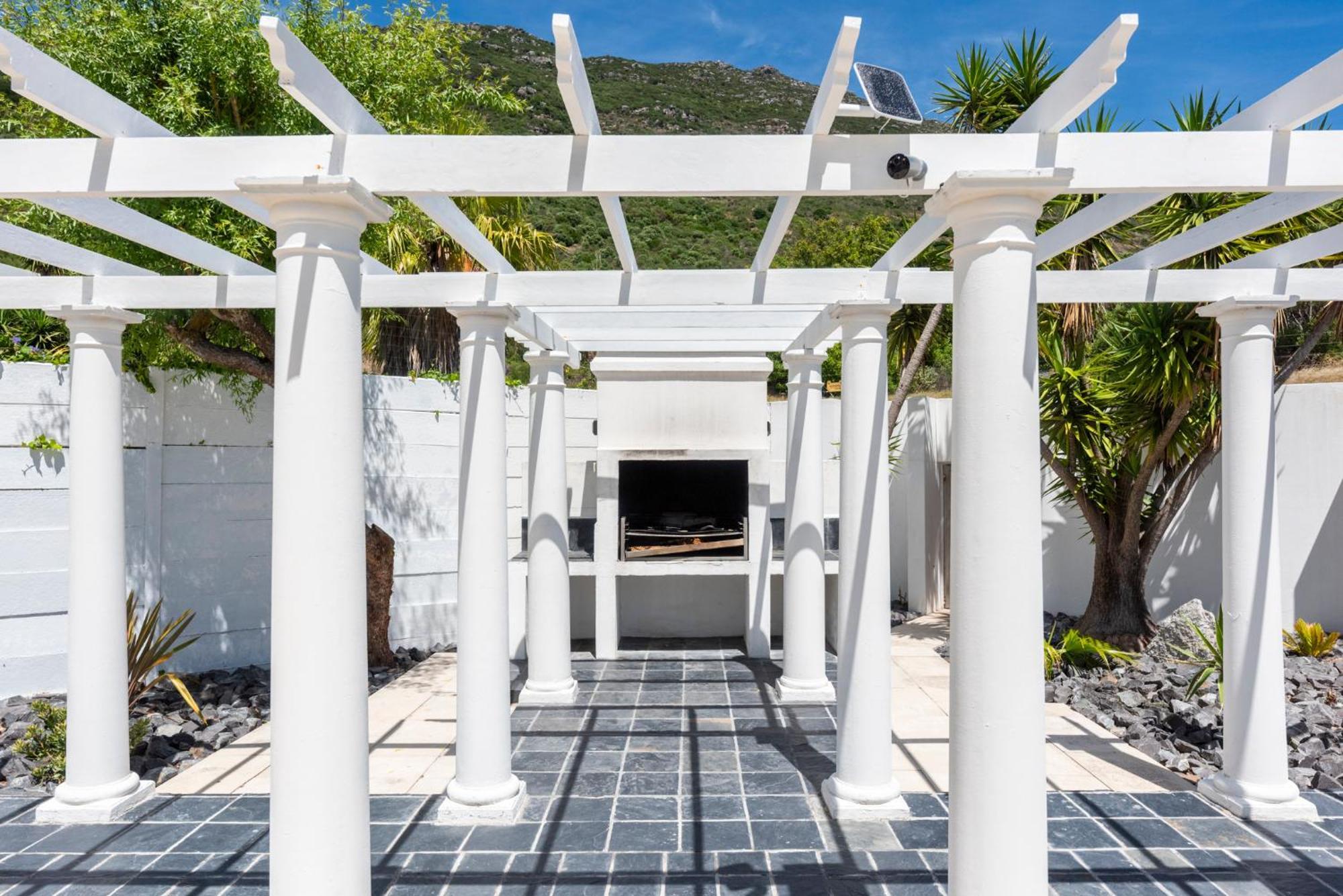 Bed And Breakfast Villa Livadia ケープタウン エクステリア 写真